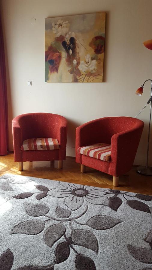 Sarreti Apartmanhaz Balatonfured Exterior photo