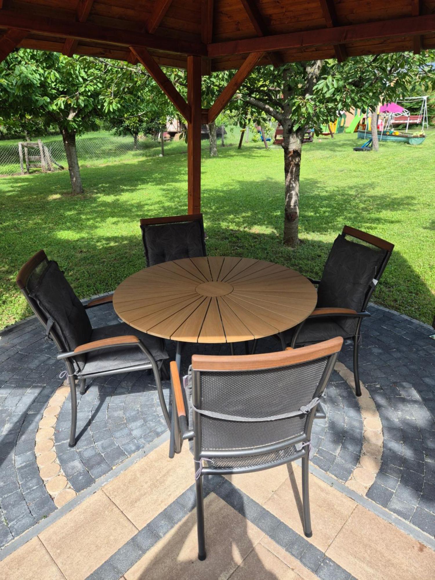 Sarreti Apartmanhaz Balatonfured Exterior photo